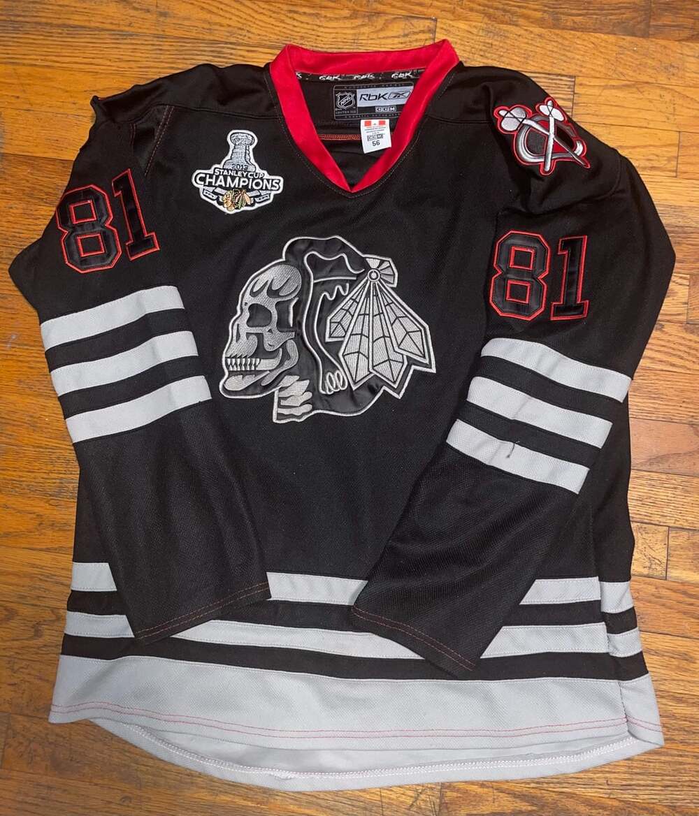 Reebok Chicago Blackhawks Marian Hossa 81 Black Skull Jersey Size 56